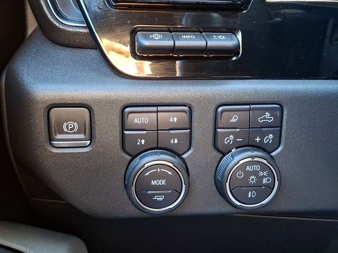 Certified 2024 Chevrolet Silverado 1500 ZR2 w/ ZR2 Bison Edition image 23