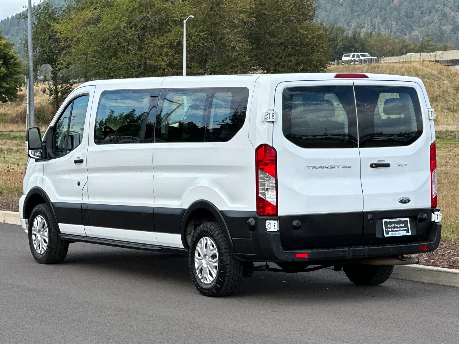 Used 2024 Ford Transit 350 XLT RWD image 5