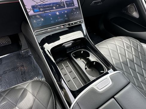 Certified 2025 Mercedes-Benz S 580 4MATIC Sedan image 32