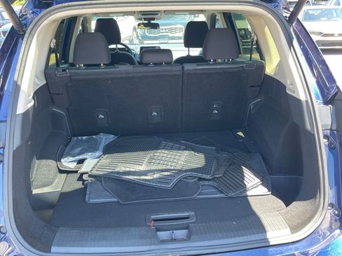 Used 2025 Nissan Rogue SV AWD/4WD image 9