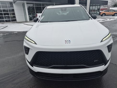 Used 2026 Buick Enclave Sport Touring image 8