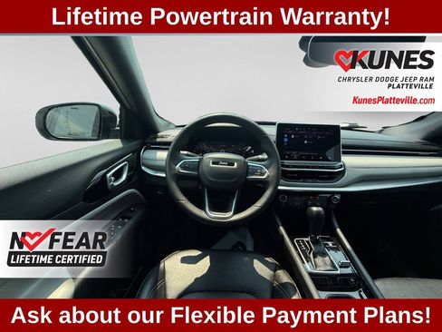 Used 2025 Jeep Compass Limited AWD/4WD image 15