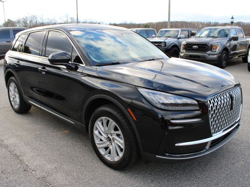 Used 2023 Lincoln Corsair Standard image 4