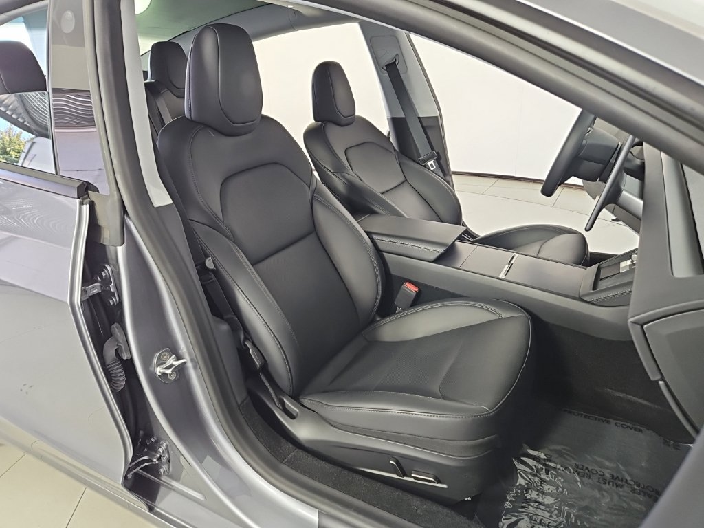 Used 2025 Tesla Model 3 Long Range RWD image 19