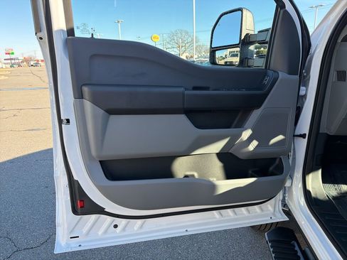 New 2026 Ford F350 XL w/ XL Chrome Package image 10