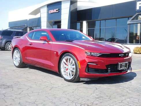 Used 2022 Chevrolet Camaro SS RWD image 2