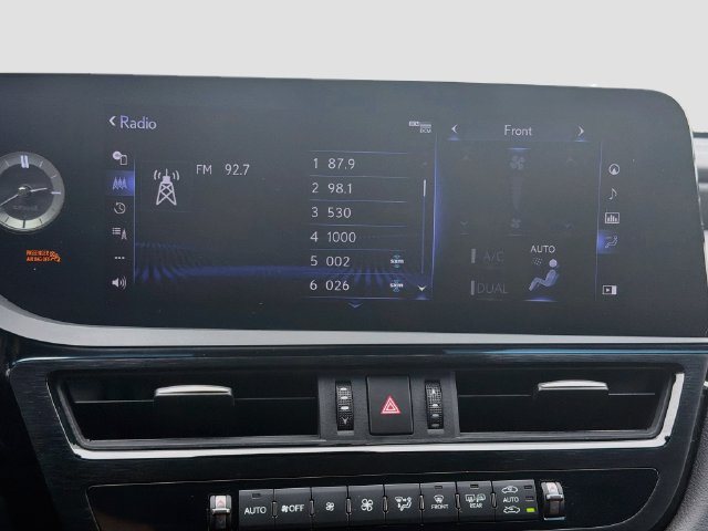 Used 2022 Lexus ES 350 Ultra Luxury w/ Accessory Package 2 FWD image 29