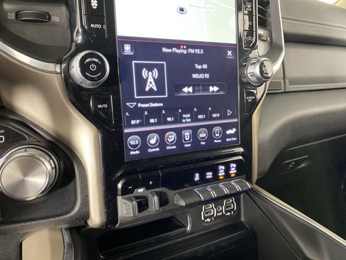 Used 2021 RAM 1500 Laramie image 31