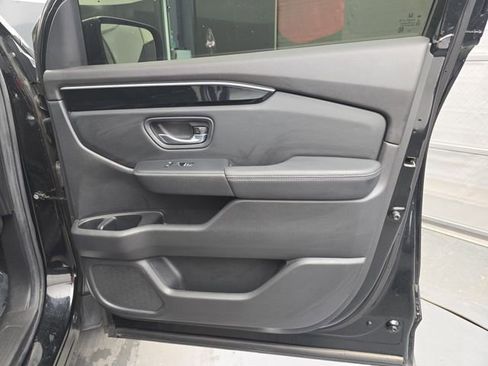 Used 2023 Honda Pilot Touring image 45