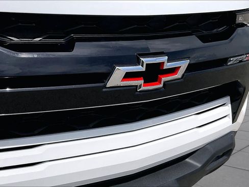 Used 2024 Chevrolet Colorado ZR2 w/ Safety Package AWD/4WD image 29