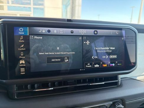 Used 2025 Jeep Wrangler Unlimited Sahara w/ Safety Group AWD/4WD image 44