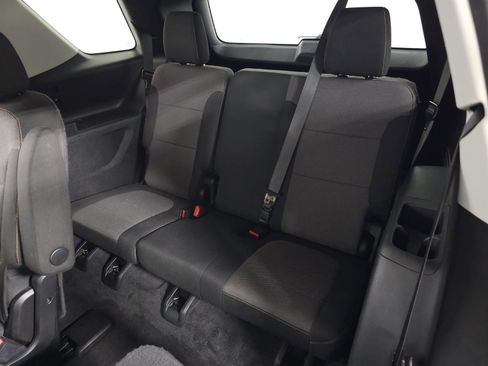 Used 2019 Chevrolet Traverse LT image 29