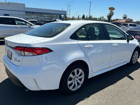 Certified 2023 Toyota Corolla LE FWD image 4