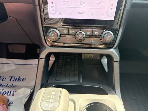 Used 2024 Ford Ranger Lariat w/ FX4 Off-Road Package AWD/4WD image 31