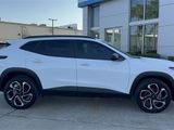 Certified 2024 Chevrolet Trax RS w/ Driver Confidence Package image 2