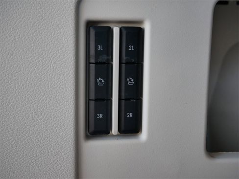 Used 2024 Lincoln Navigator L Black Label image 13