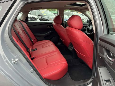 Used 2025 Honda Accord SE image 10
