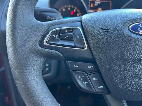 Used 2017 Ford Escape SE w/ Equipment Group 201A image 29