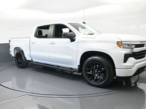 Used 2024 Chevrolet Silverado 1500 RST image 8