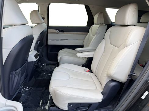 Used 2021 Hyundai Palisade SEL w/ Premium Package FWD image 19