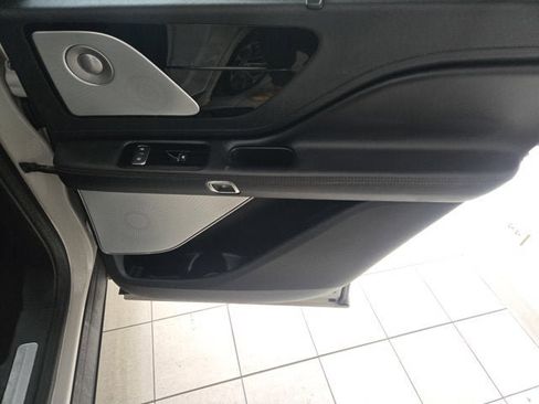 Used 2021 Lincoln Aviator Grand Touring w/ Equipment Group 302A image 8