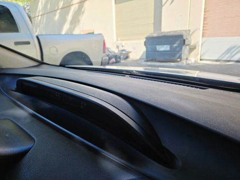 Used 2018 Toyota Prius Prime Premium image 28