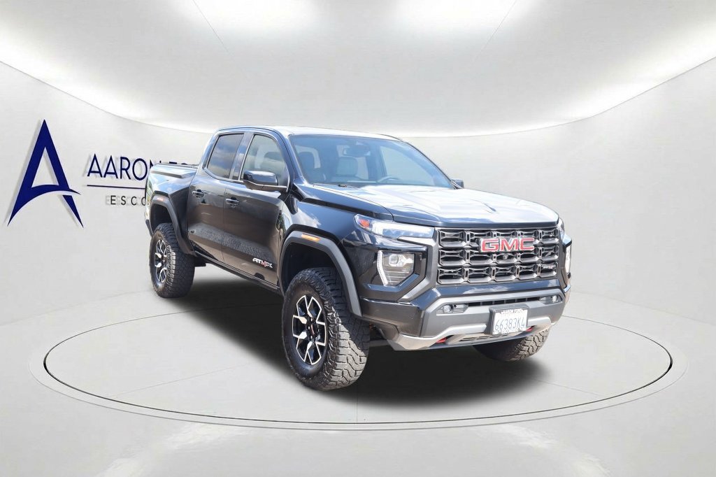 Used 2026 GMC Canyon AT4X AWD/4WD image 3