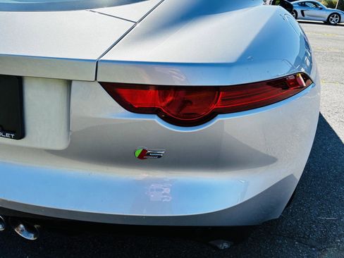 Used 2016 Jaguar F-TYPE S image 16