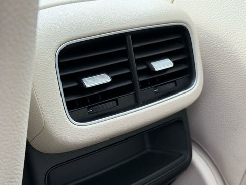 Certified 2022 Mercedes-Benz GLE 350 4MATIC image 33