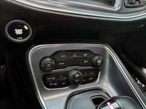 Used 2018 Dodge Challenger SXT w/ Blacktop Package image 15