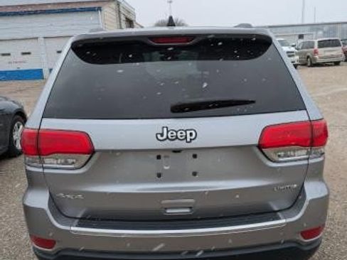 Used 2017 Jeep Grand Cherokee Limited image 6