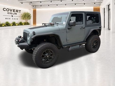 Used 2015 Jeep Wrangler Rubicon w/ Trailer Tow Group AWD/4WD image 4