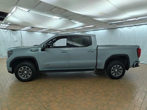 Used 2024 GMC Sierra 1500 AT4 w/ Technology Package AWD/4WD image 3