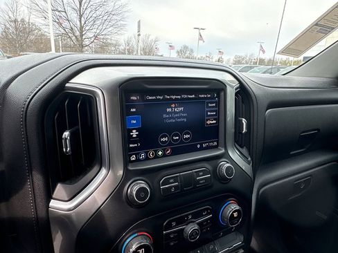 Used 2019 Chevrolet Silverado 1500 RST image 23