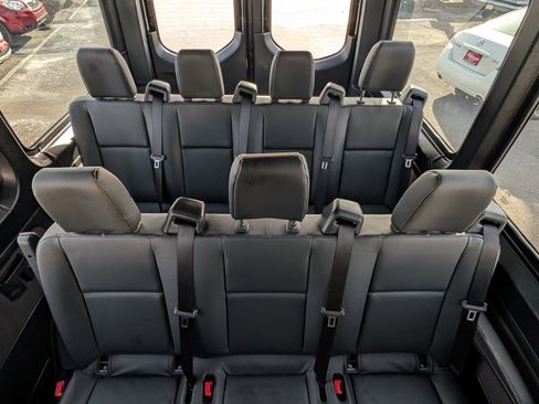 Used 2024 Mercedes-Benz Sprinter 2500 image 27