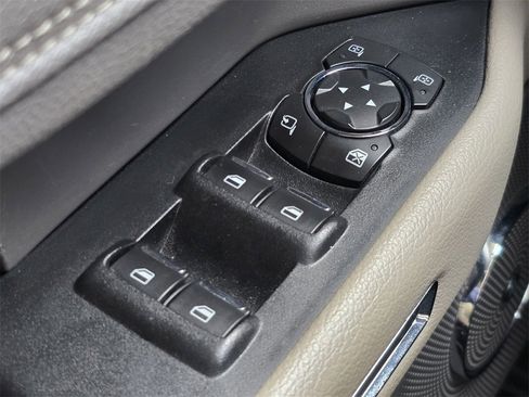 Used 2021 Ford Expedition Max Limited image 37