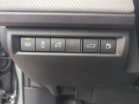 Used 2026 Toyota Camry SE w/ Convenience Package FWD image 13