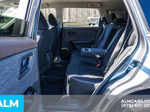 Used 2023 Nissan Rogue S image 21