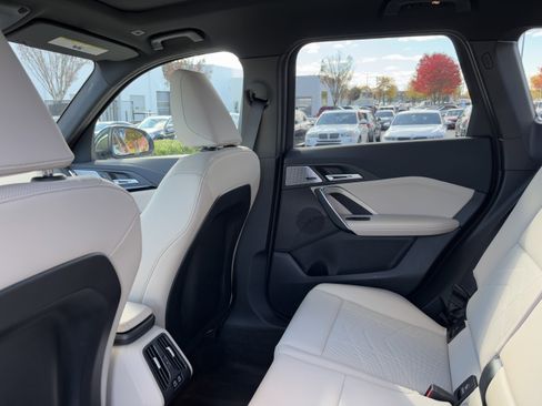 Certified 2025 BMW X1 xDrive28i w/ Technology Package image 33