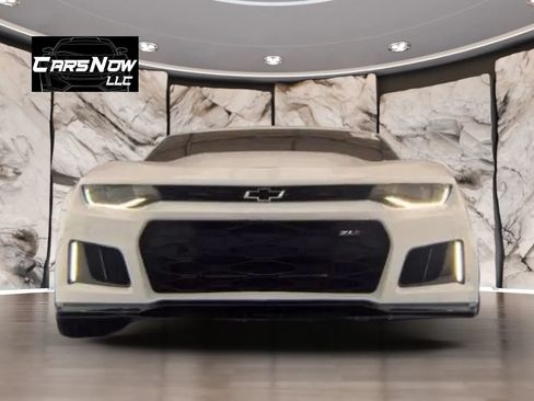 Used 2019 Chevrolet Camaro ZL1 RWD image 3