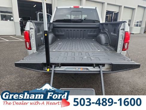 Used 2018 Ford F150 Lariat w/ Equipment Group 502A Luxury AWD/4WD image 40