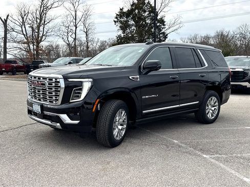 New 2026 GMC Yukon Denali w/ Sun & Power Step Package image 4