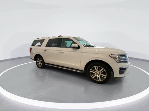 Used 2022 Ford Expedition Max Limited AWD/4WD image 2