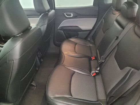 Used 2024 Jeep Compass Latitude image 18