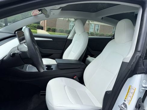 Used 2023 Tesla Model 3 Standard Range RWD image 6