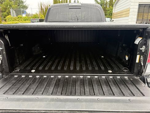 Used 2023 Toyota Tacoma Limited image 24