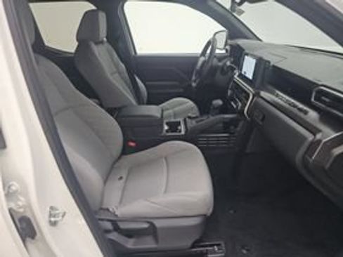 Certified 2026 Toyota Tacoma SR5 AWD/4WD image 8