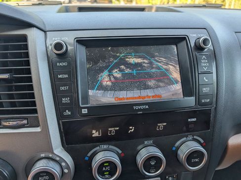 Used 2013 Toyota Sequoia Platinum RWD image 20