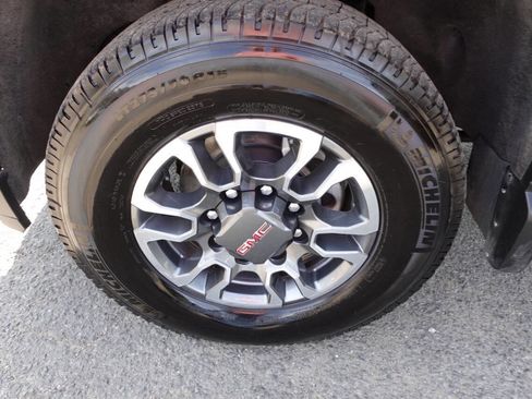 Used 2023 GMC Sierra 2500 AT4 w/ Gooseneck/5TH Wheel Package image 61