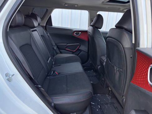 Used 2022 Kia Soul Turbo image 35